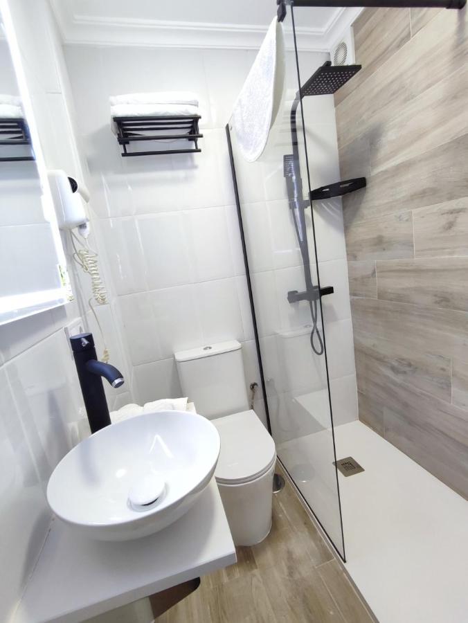 Hostal Lucy Santander Zewnętrze zdjęcie