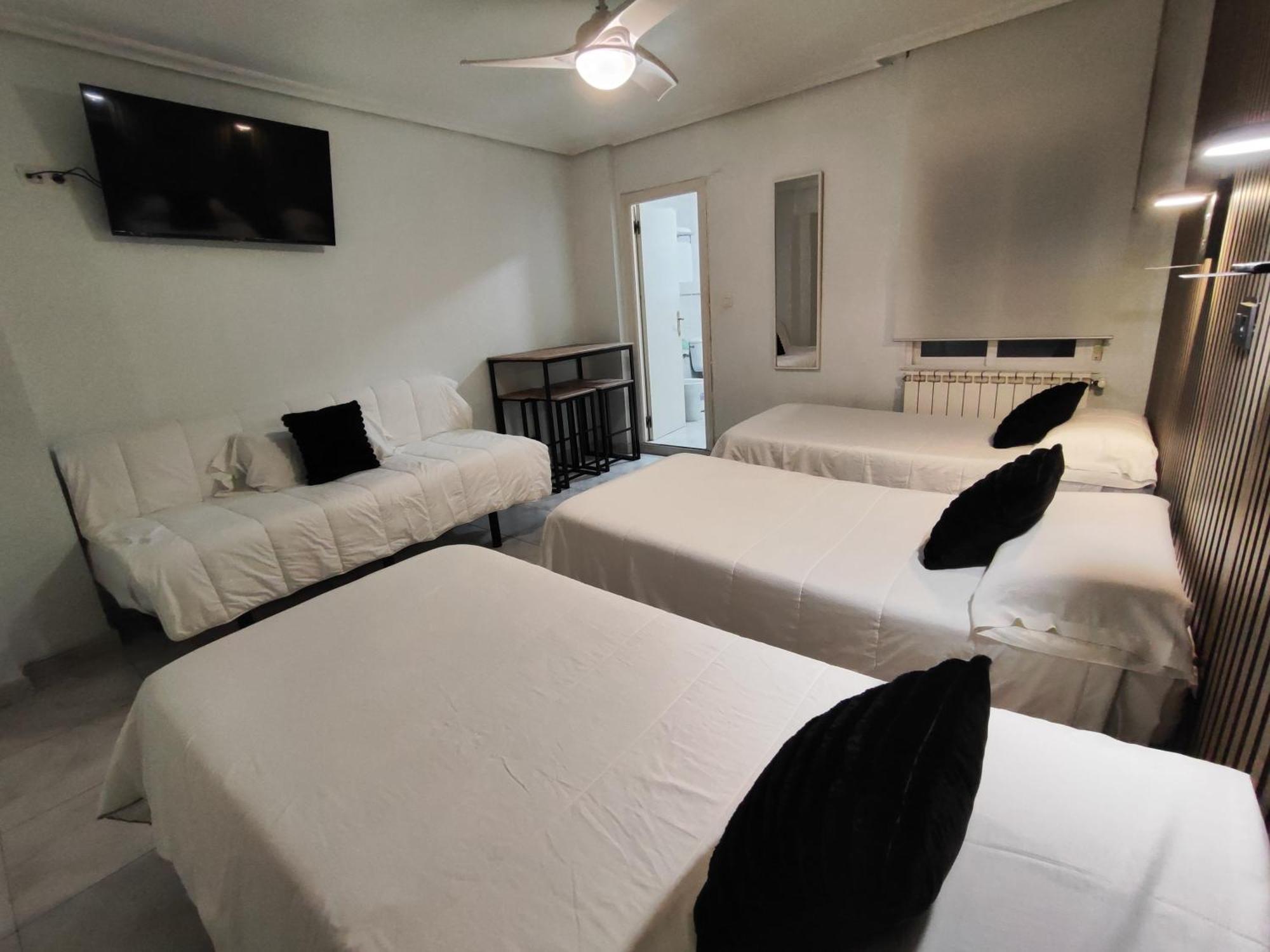 Hostal Lucy Santander Zewnętrze zdjęcie