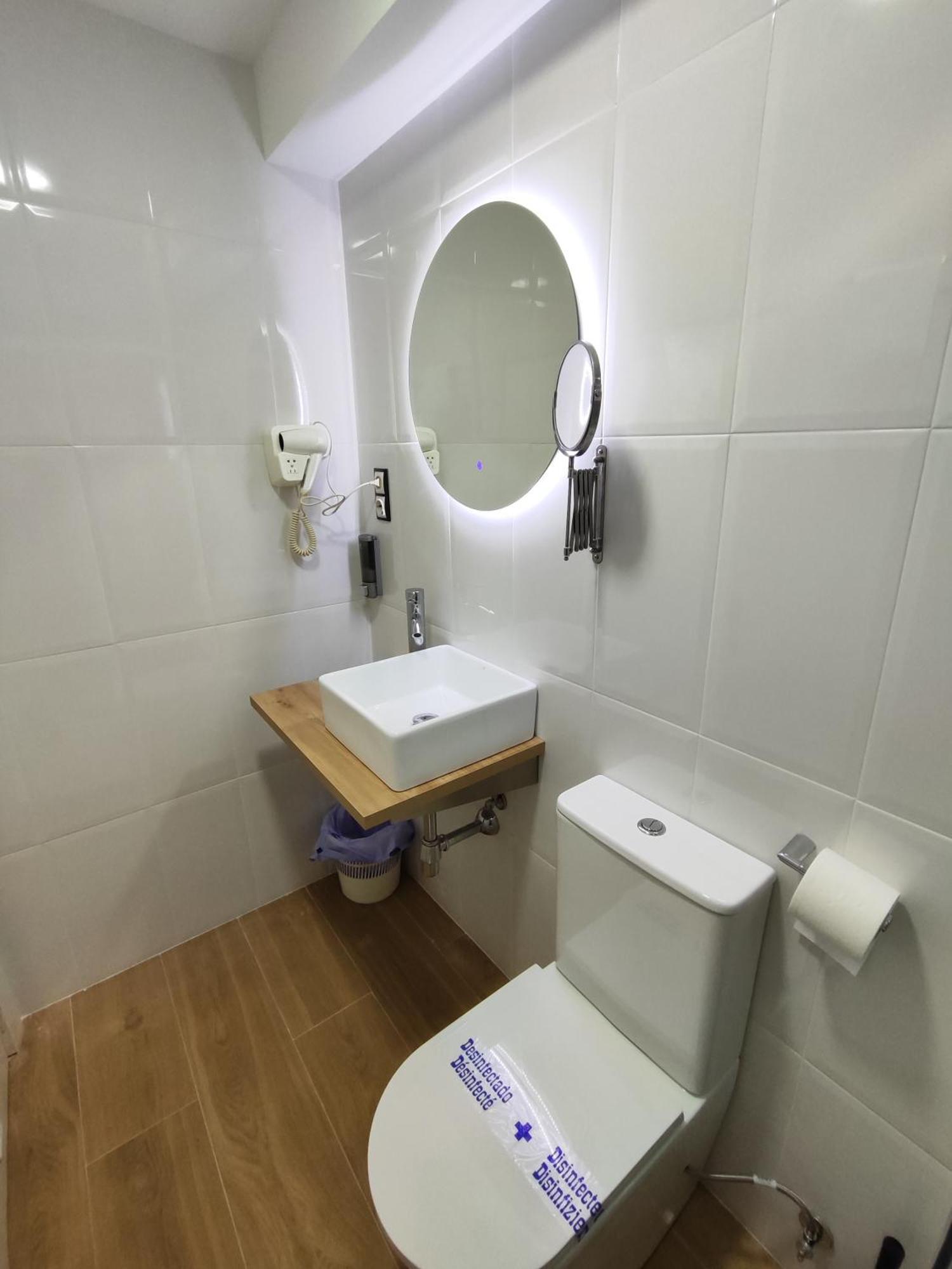 Hostal Lucy Santander Zewnętrze zdjęcie
