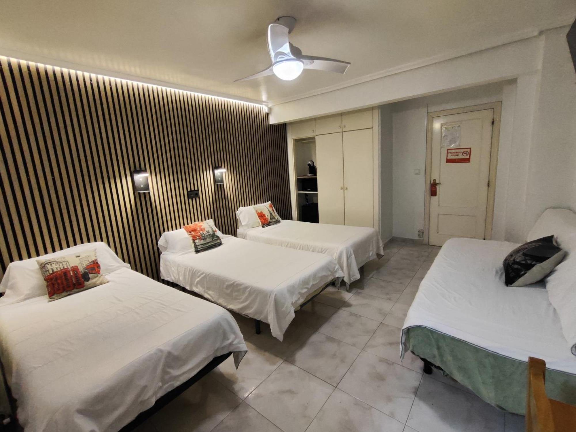 Hostal Lucy Santander Zewnętrze zdjęcie