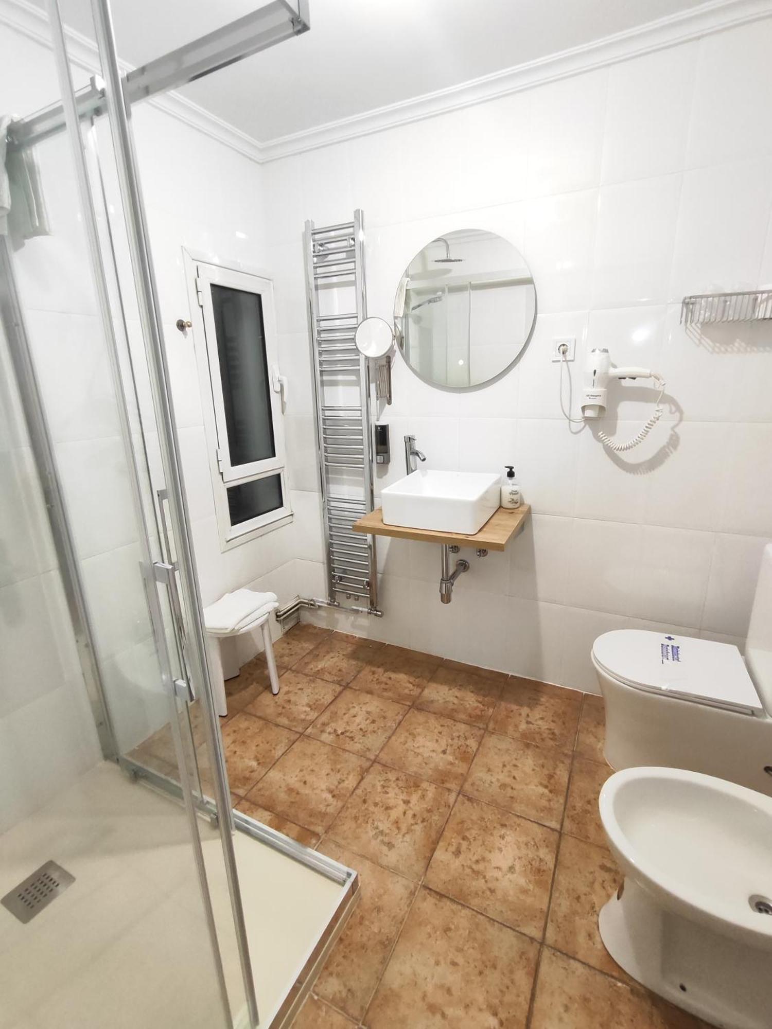 Hostal Lucy Santander Zewnętrze zdjęcie